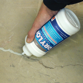 Pourable Masonry Crack Filler 32 -fl oz Stucco Mortar Concrete Crack repair